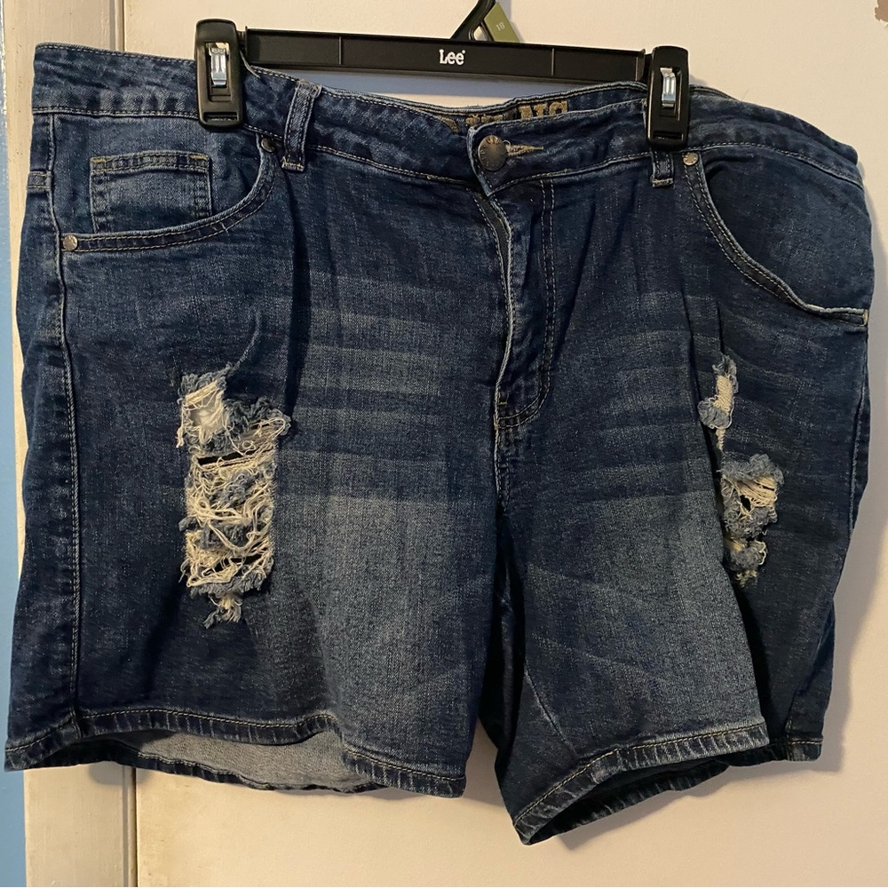 Used but are still in great shape
Size 16